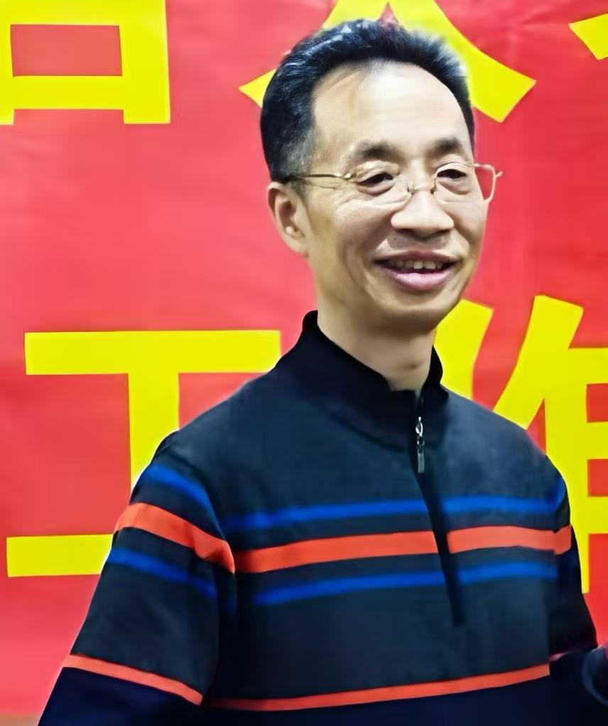 常务副会长刘世芳